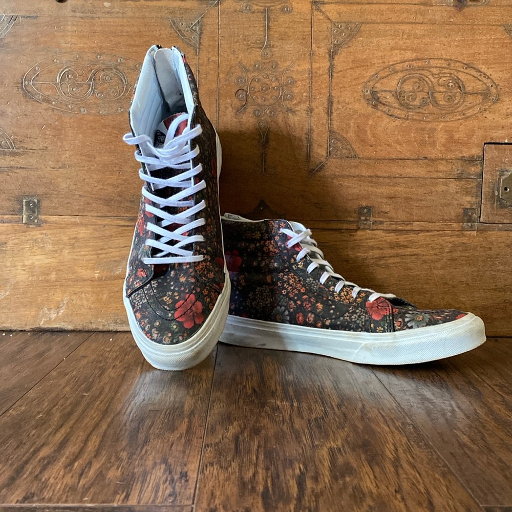 Vans Slim Classics Hi-Top Floral size 9.5